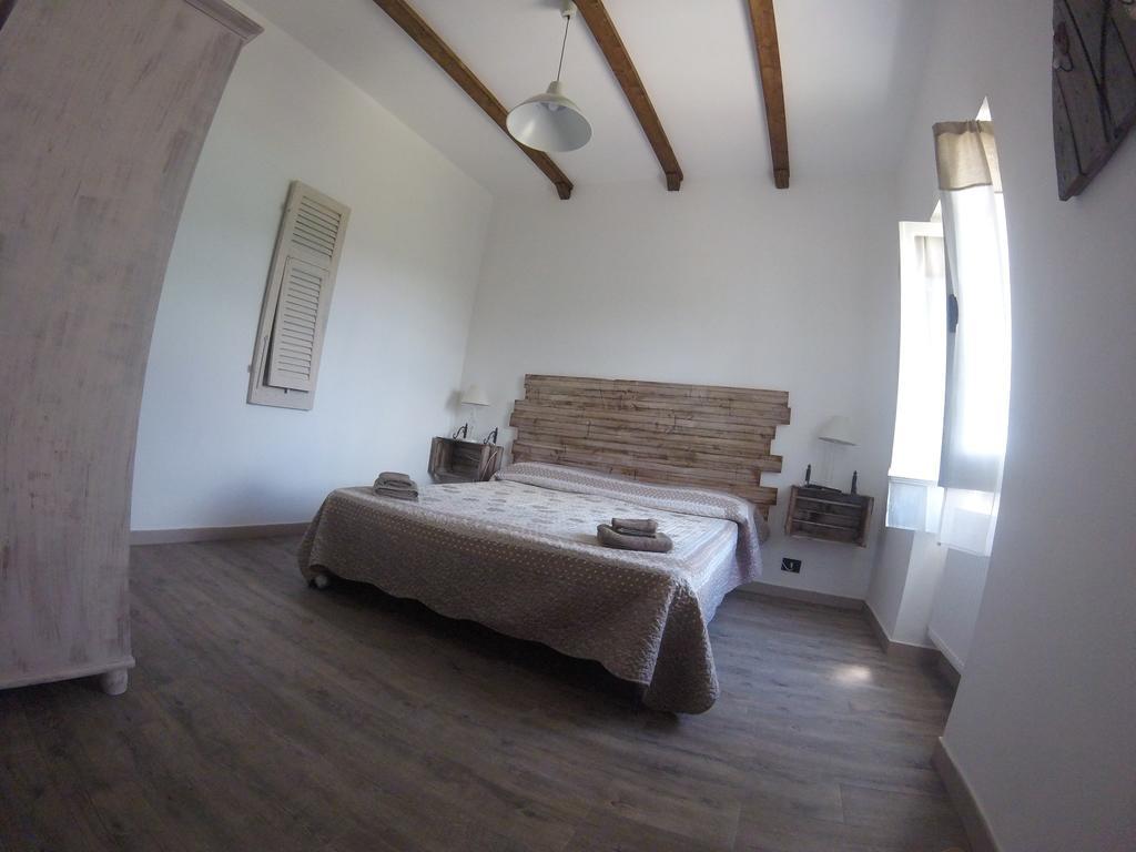 Agriturismo Dei Legi Farm stay *